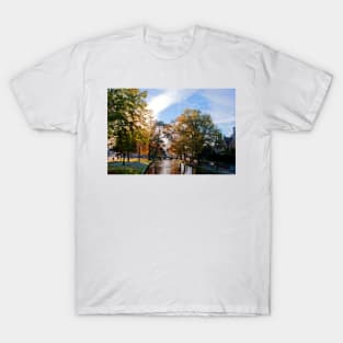 Bourton on the Water Autumn Trees Cotswolds UK T-Shirt